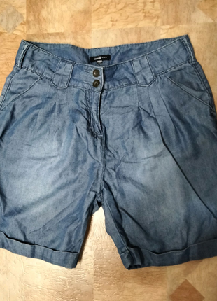 Классные джинсовые шорты 26 размера Oodji