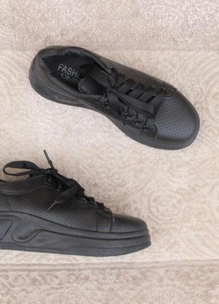 Черные кеды, кроссовки 37, 38 размера
