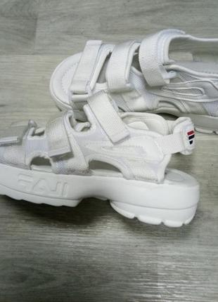 Летние сандали белые сандалии р.39 сандалі на платформі босоно...