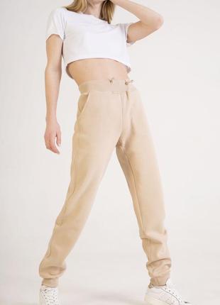 Женские спортивные штаны бежевого цвета colo