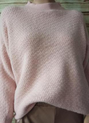 Теплый женский свитер оверсайз с шерстью крупная вязка розовый