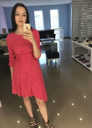 Zara платье розовое в горошек xs s