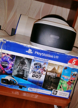PlayStation VR Mega Pack 2019  Очки виртуальной реальности и мувы