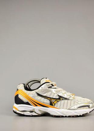 mizuno wave fortis 6