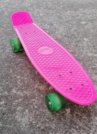 Скейт со светящимисями колесами penny board