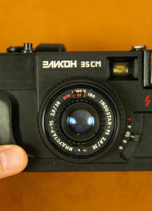 Фотоаппарат плёночный ЭЛИКОН 35СМ