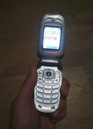 Телефон Samsung SGH-X640
