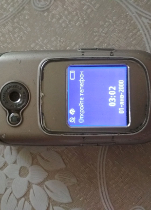 Телефон Sony Ericsson Z710i