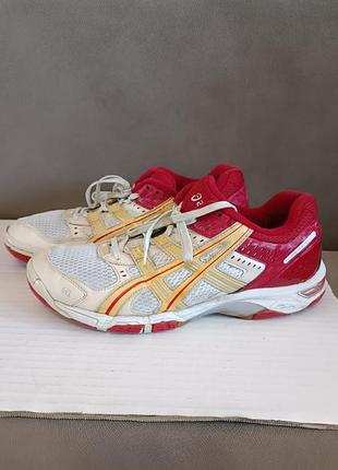 Кроссовки asics