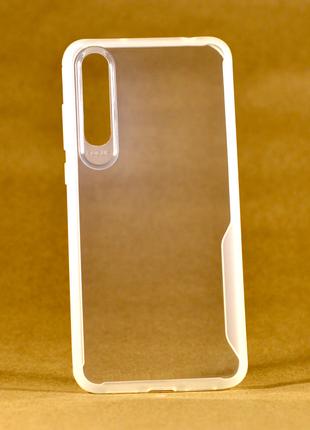 Защитный чехол для Huawei P20 Pro Focus case белый