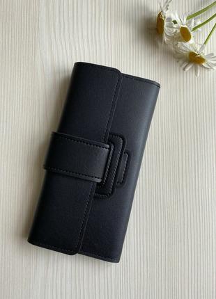 Жіночий гаманець-портмоне з екошкіри чорного кольору із застібкою