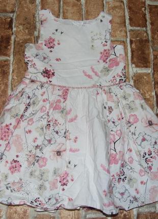 Платье девочке  нарядное 2 - 3 года