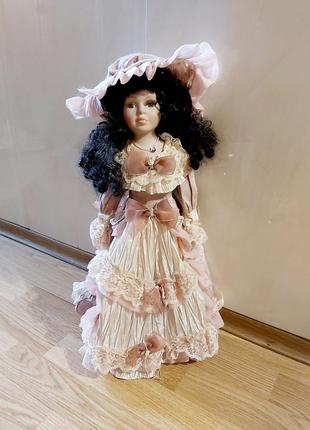 Кукла фарфоровая коллекционная винтаж