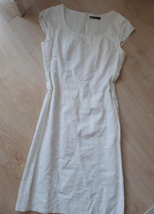 Біле плаття футляр короткий рукав