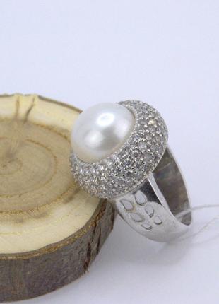 Серебряное кольцо с белым жемчугом и белыми циркониями 925 про...