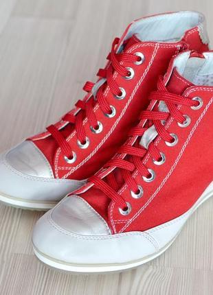 Ексклюзивні червоні жіночі кросівки Geox Respira 38р. (shafa 36р)