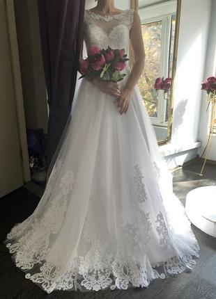 Пышное свадебное платье с кружевом, новое, юбка фатин, белое, ...