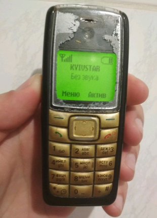 Телефон Nokia 1110