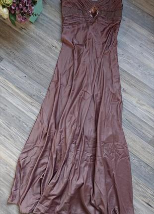 Шикарное нарядное длинное платье с вышивкой размер 46/48