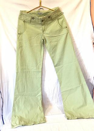 Джинсы штаны женские свело-зеленые