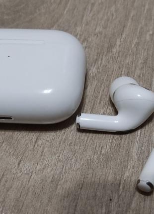 Бездротові навушники Apple AirPods PRO Bluetooth 5.0 з кейсом...