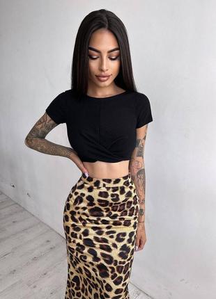 Комплект: топ + шелковая юбка в леопардовый принт
