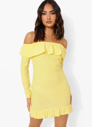 Смугаста яскрава жовта міні сукня boohoo з відкритими плечима ...
