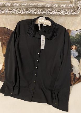 Чорна блуза/блузка/сорочка з довгим рукавом і мереживним комір...
