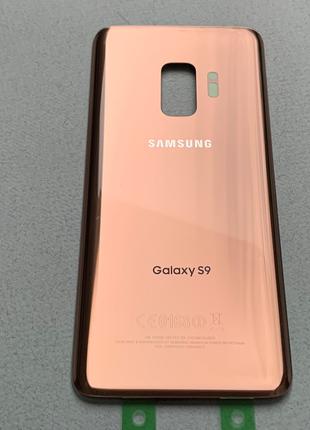 Задняя крышка для Galaxy S9 Gold золотого цвета на замену (для...