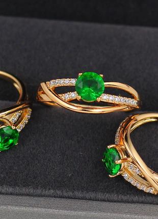 Кольцо Xuping Jewelry волны с зеленым камнем р 19 золотистое