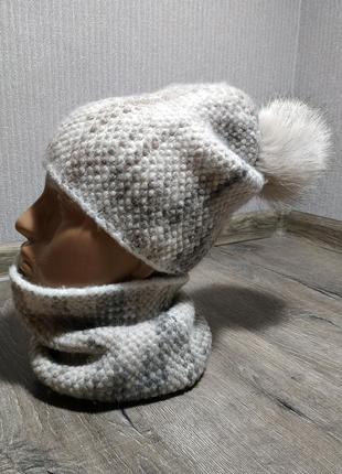 Комплект новый шапка + бафф (хомут, шарф) в серо-бежевых тонах