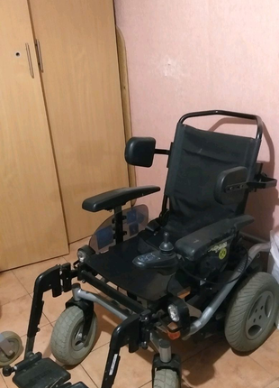 Инвалидная коляска "Искра"
