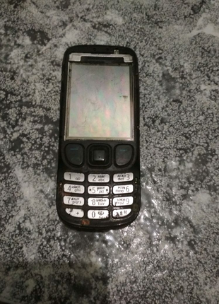 Телефон Nokia 6303