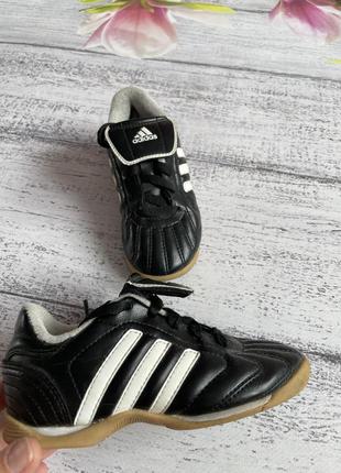 Крутые кроссовки для футбола кеды бампы футзалки миники adidas...