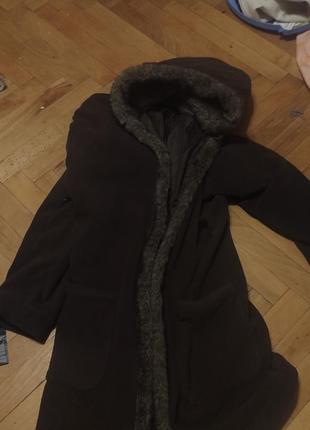 Зимове коричневе пальто