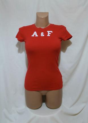 Футболка красная с логотипом *abercrombie & fitch* 40-42р