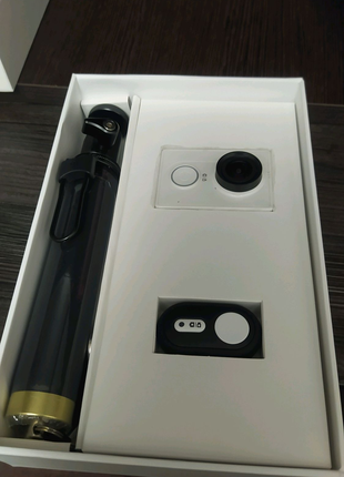 Yi action camera kit екшен-камера