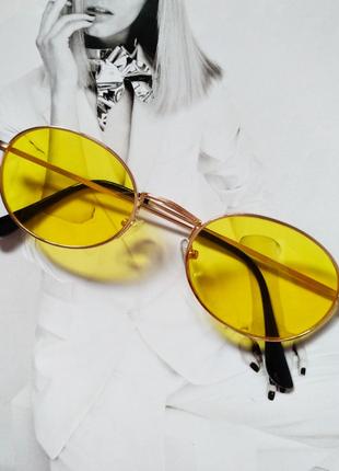 Солнцезащитные очки овальные с цветной линзой Желтый