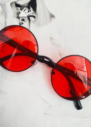 Круглые очки тишейды с шорами красный с черным
