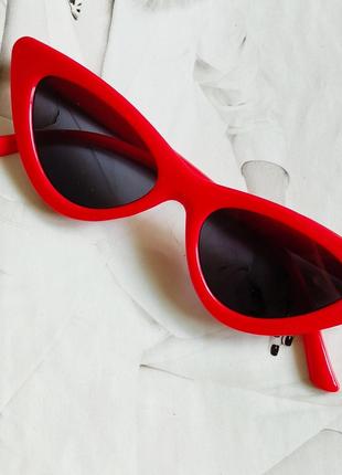 Детские стильные треугольные очки солнцезащитные красный