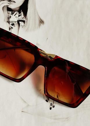 Солнцезащитные очки женские квадратной формы Леопард