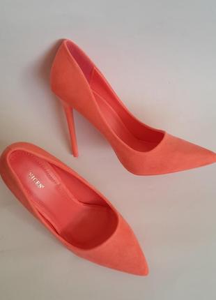 Помаранчеві (персикові) жіночі туфлі vices 37 розмір