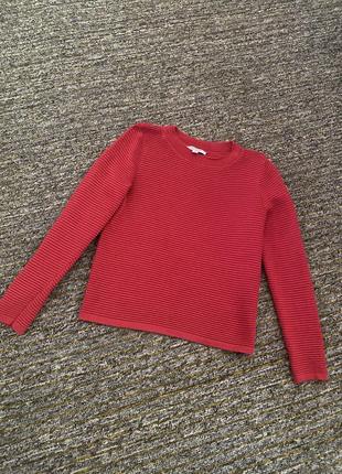 Очень красивый тёплый насыщенный красный свитер резинка лодочк...
