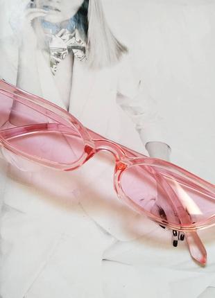 Стильные винтажные очки с острыми углами розовый