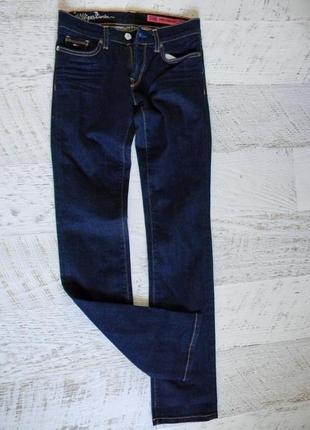 Классические синие джинсы hilfiger xs