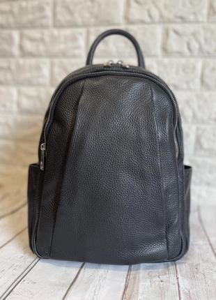 Рюкзак жіночий чорний шкіряний італія 🇮🇹 нова колекція