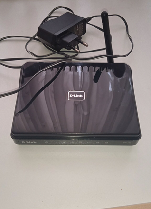 Wi-Fi роутер D-Link DIR-300, б/у, рабочий.