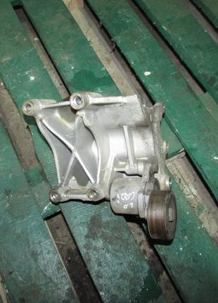 Кронштейн генератора Hyundai Tucson 2004-2014 3747227000