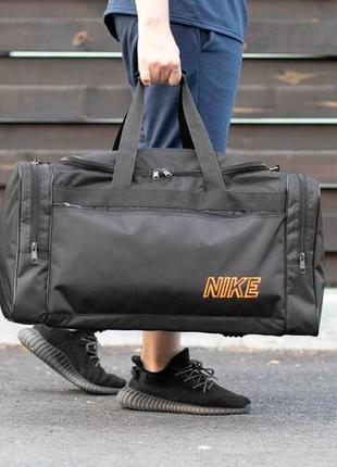 Дорожня міська спортивна сумка nike fat чорна тканинна для пої...