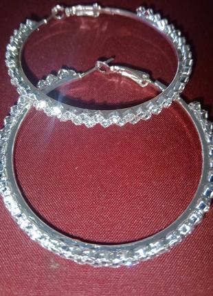 Женские серьги-кольца с кристаллами, серебристого цвета (стразы)